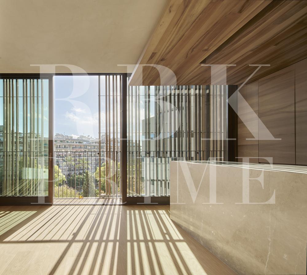 Exclusive new build in the center for sale on Paseo Mallorca