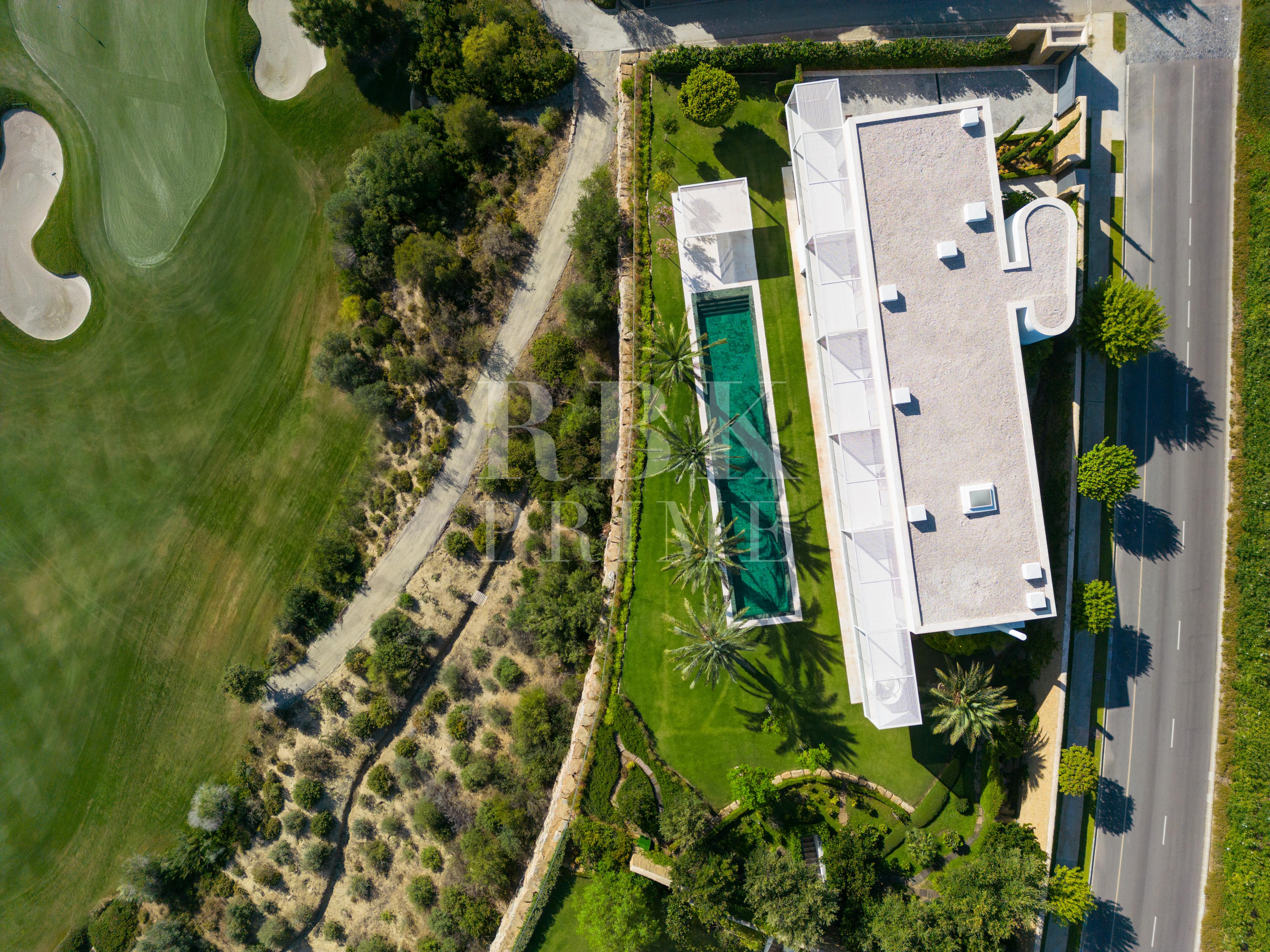 Promotion of golf-front villas for sale in Casares, Malaga