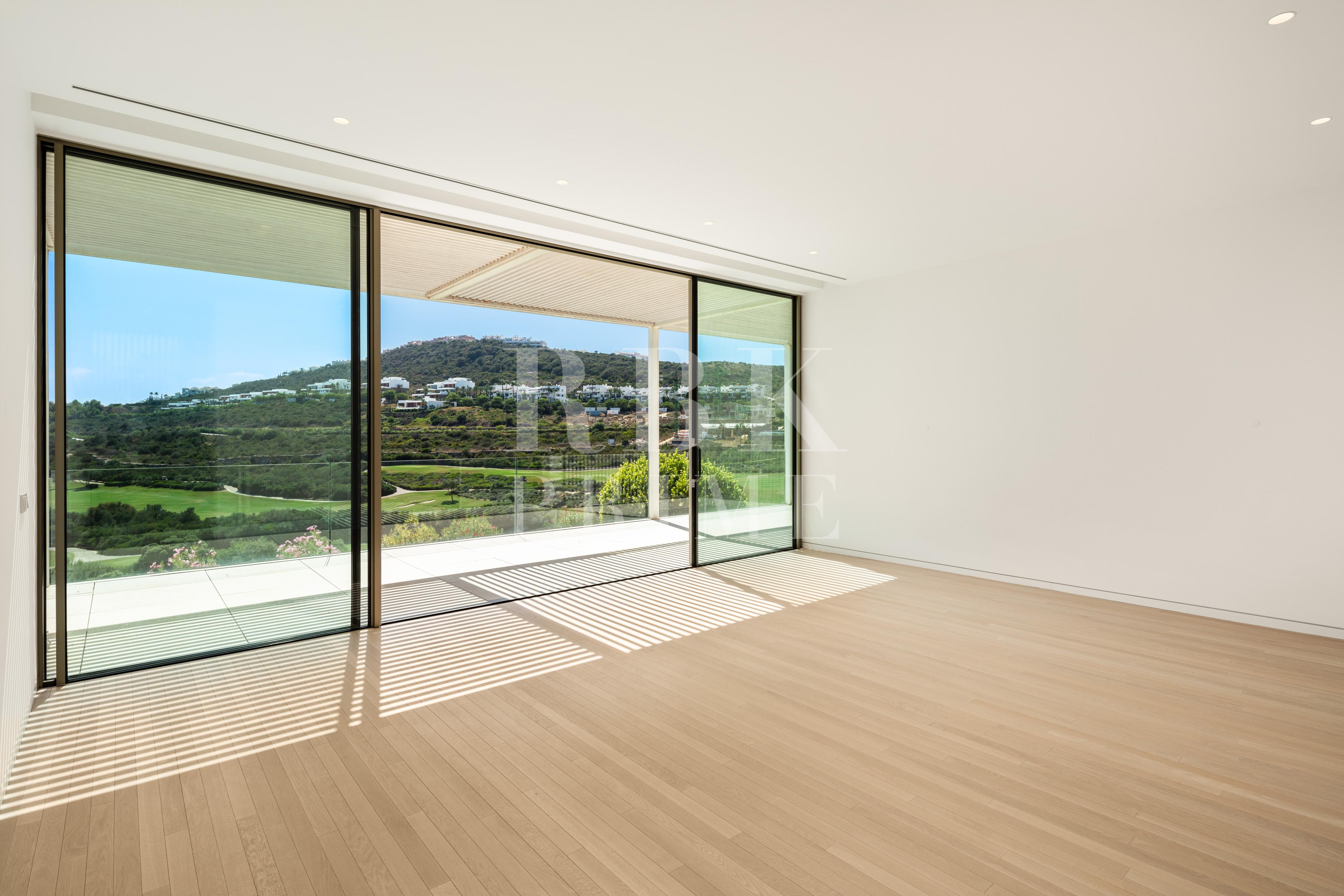 Promotion of golf-front villas for sale in Casares, Malaga