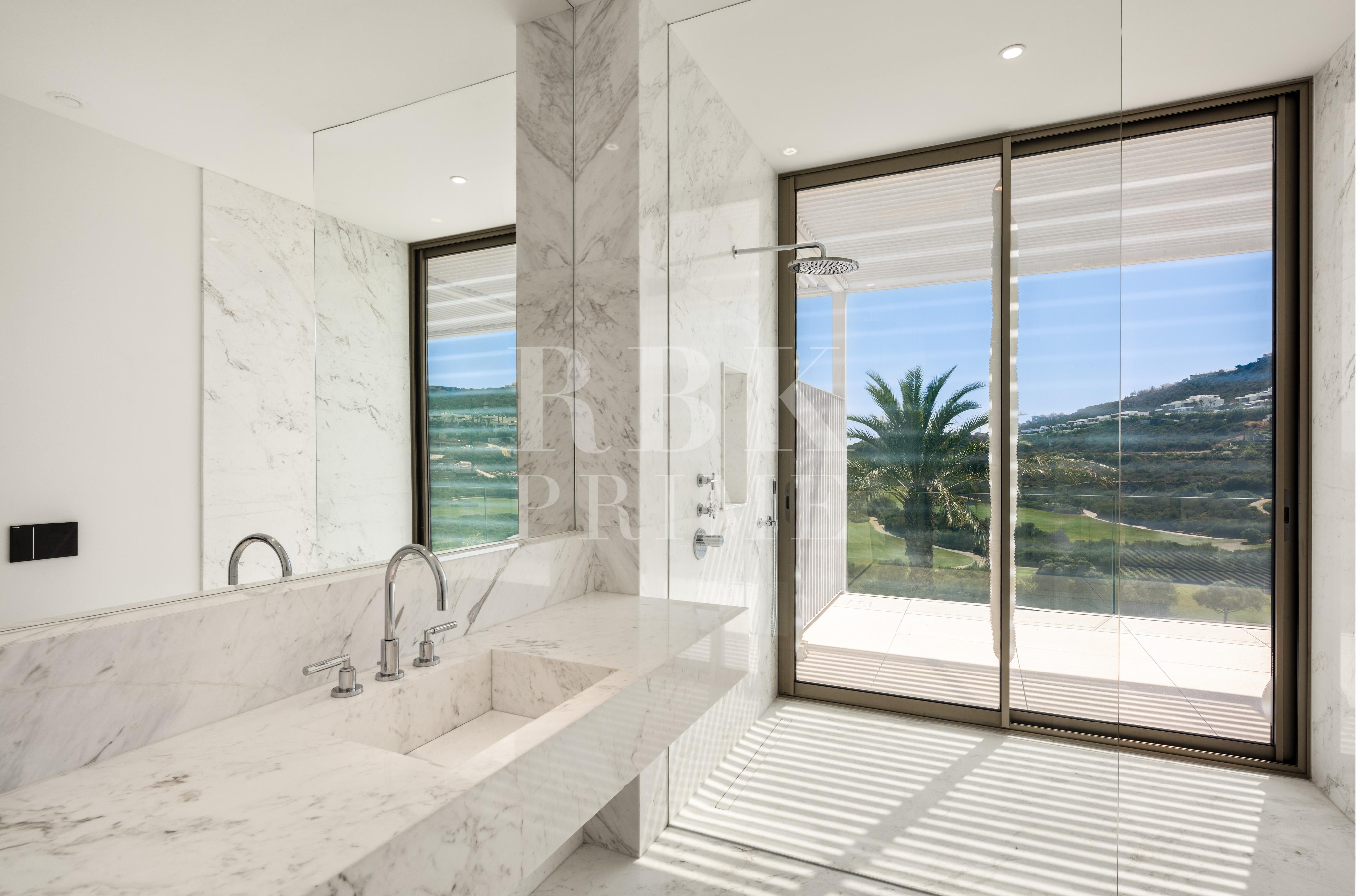 Promotion of golf-front villas for sale in Casares, Malaga