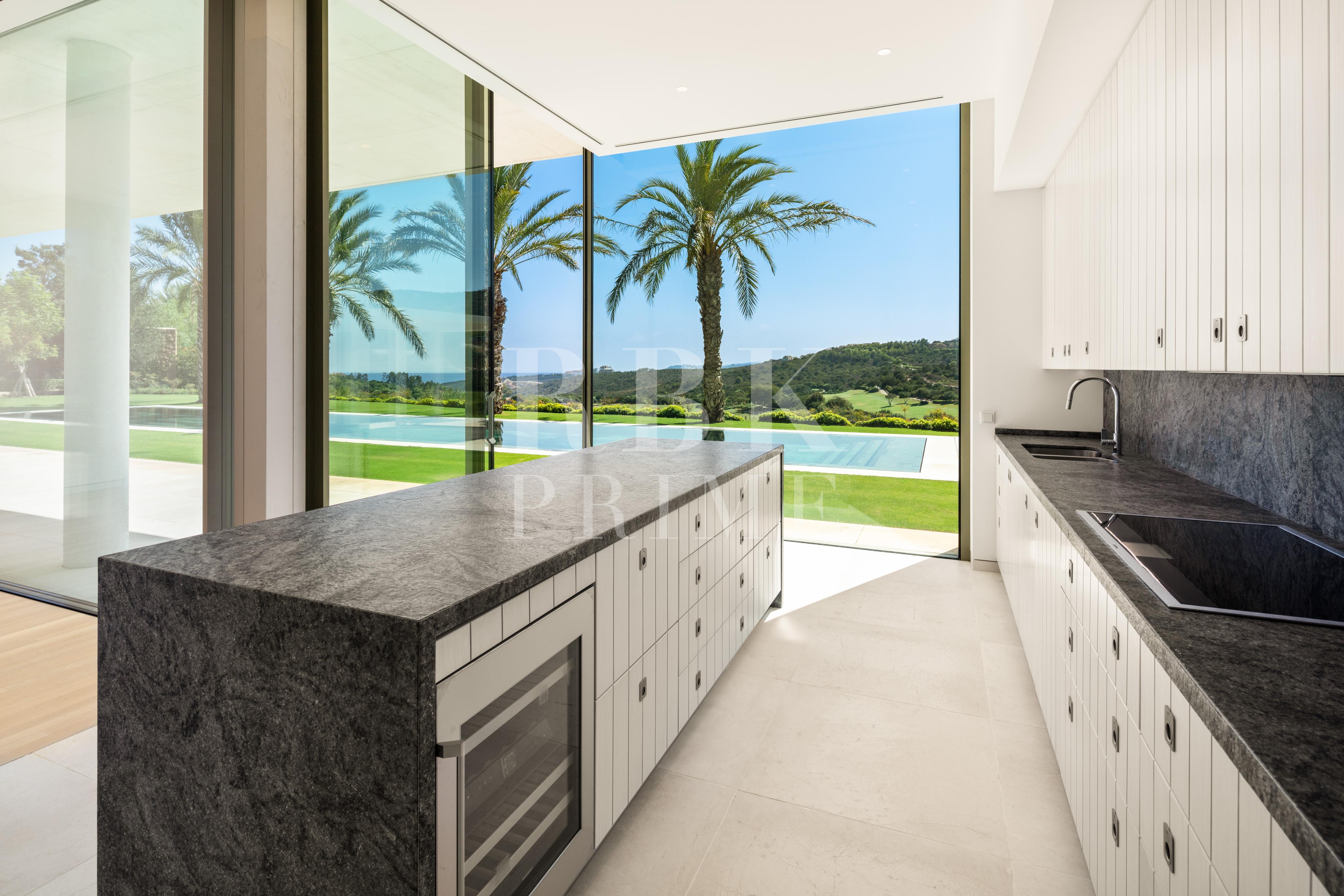 Promotion of golf-front villas for sale in Casares, Malaga