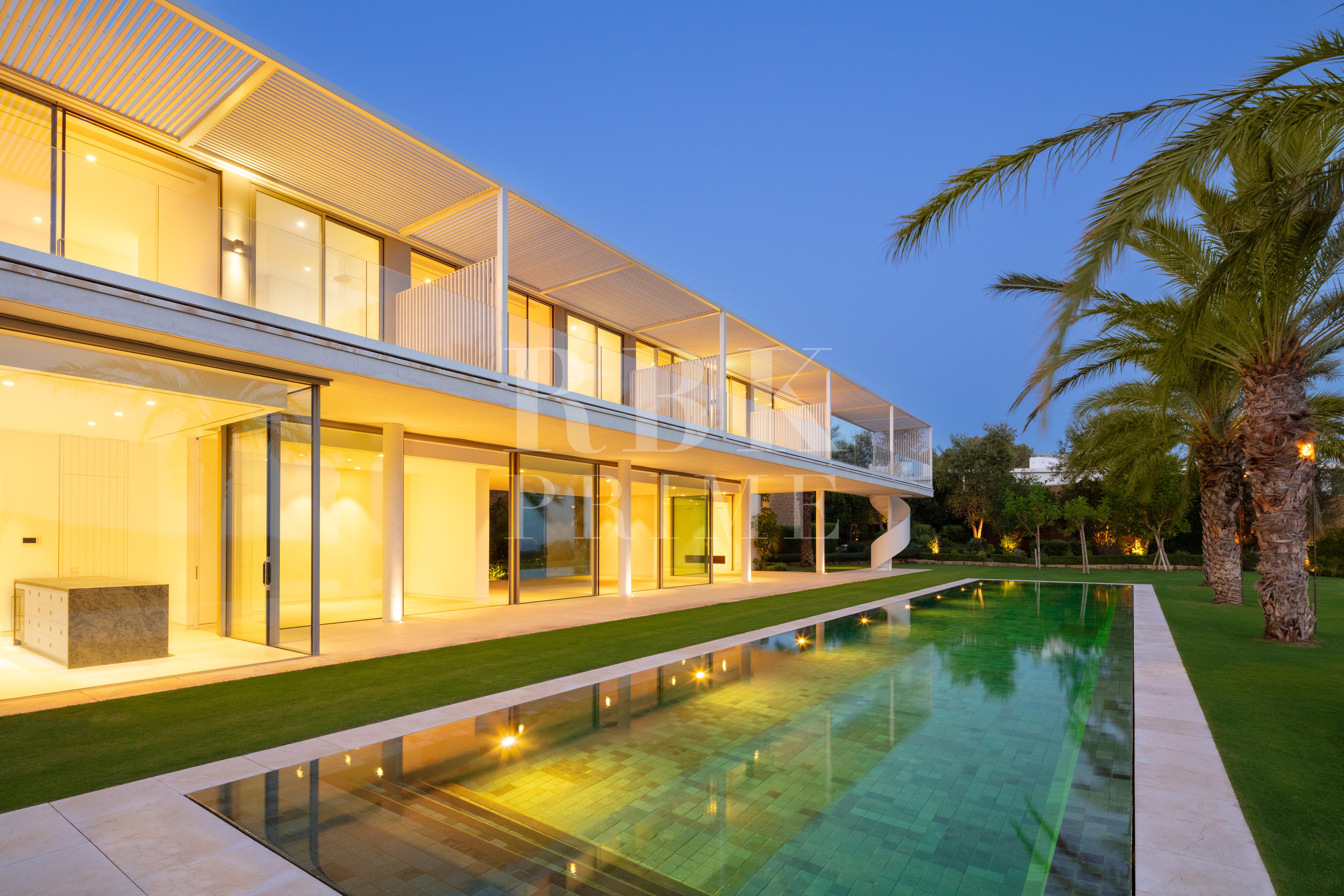Promotion of golf-front villas for sale in Casares, Malaga