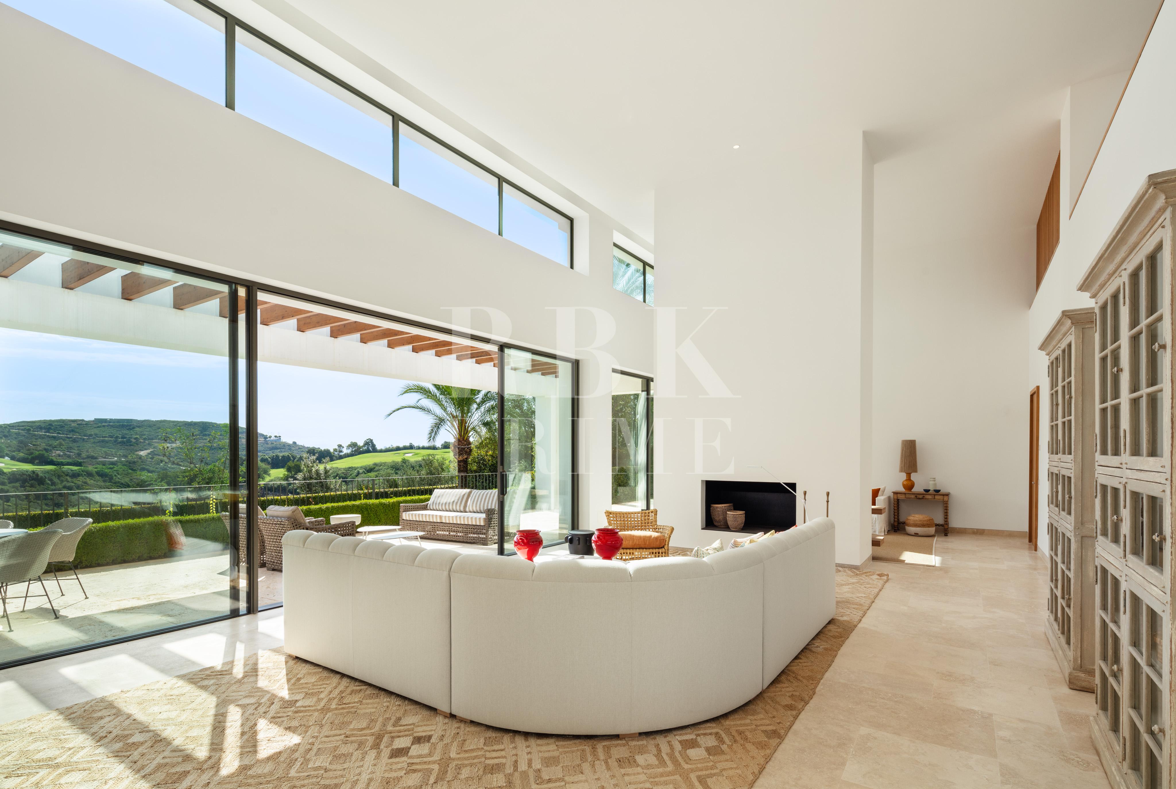 Förderung von Golfvillen zum Verkauf in Casares Málaga