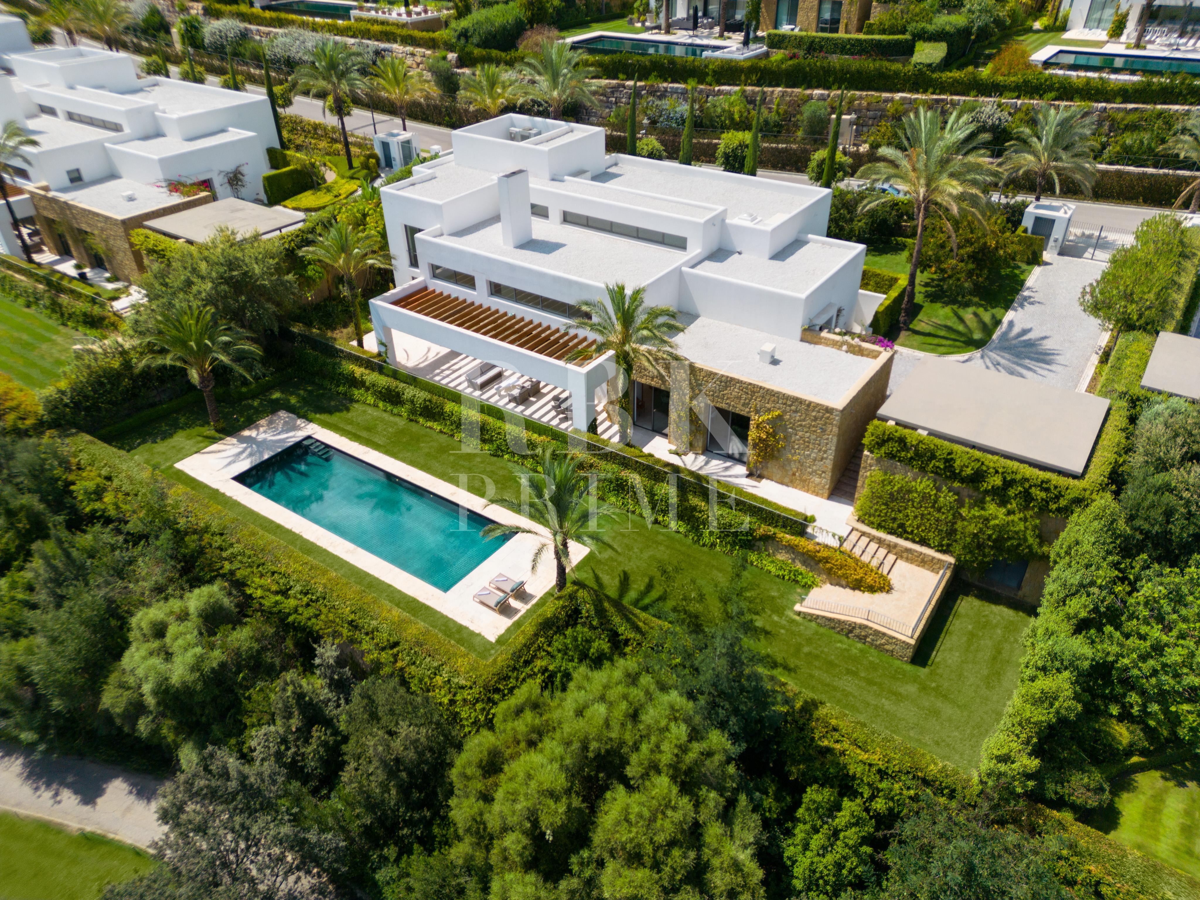 Förderung von Golfvillen zum Verkauf in Casares Málaga
