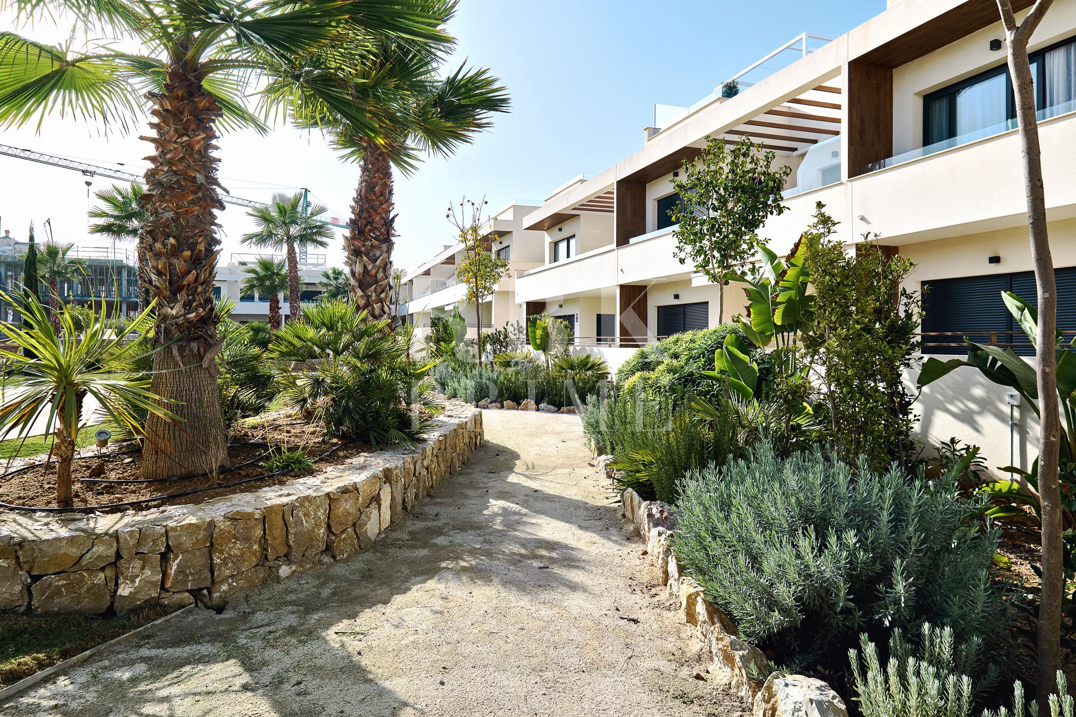 New development for sale in Torrevieja near the sea