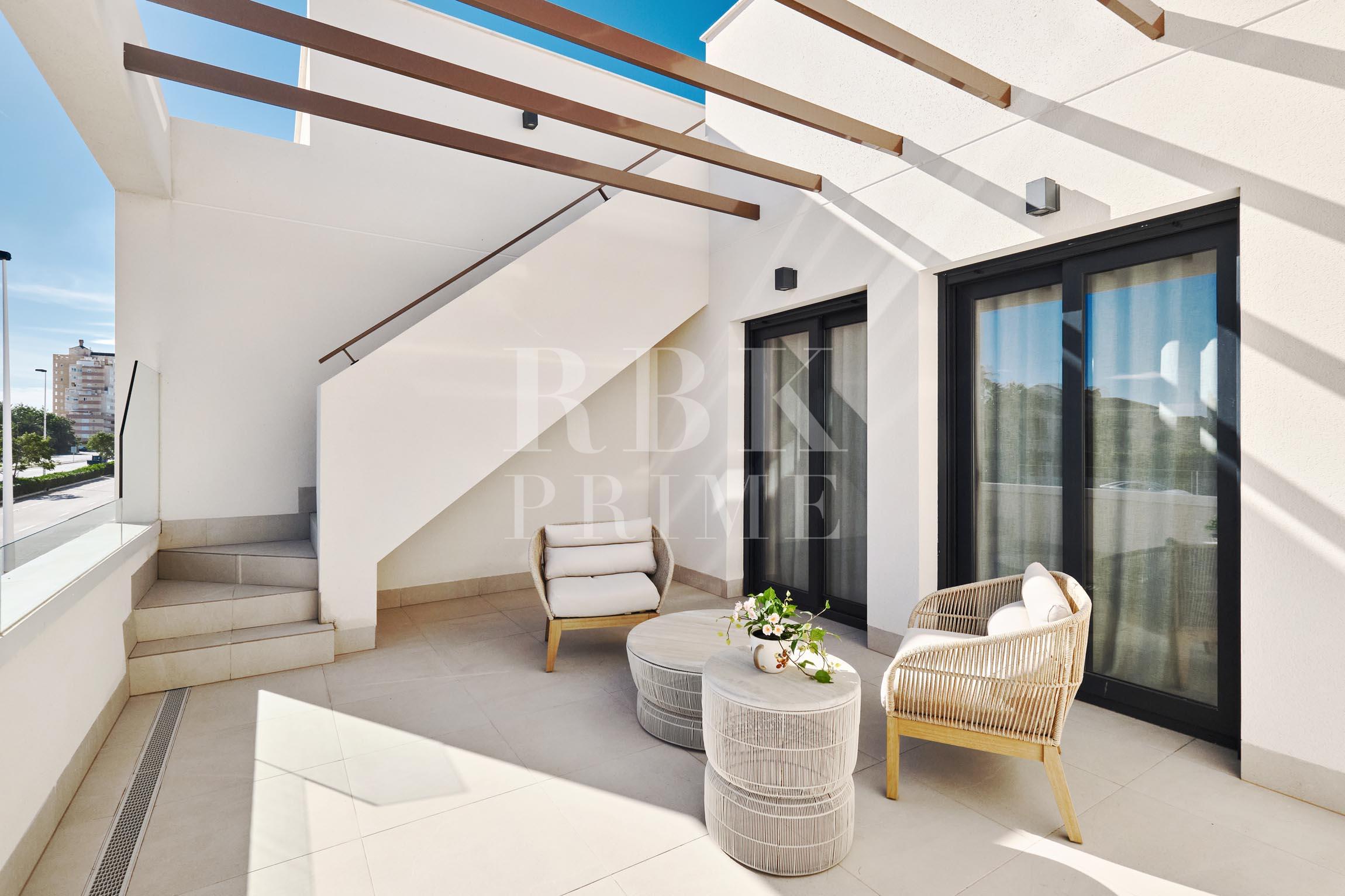 New development for sale in Torrevieja near the sea